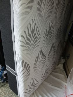 New King Serafina PerfectTemp 14" Gel Memory Foam Mattress