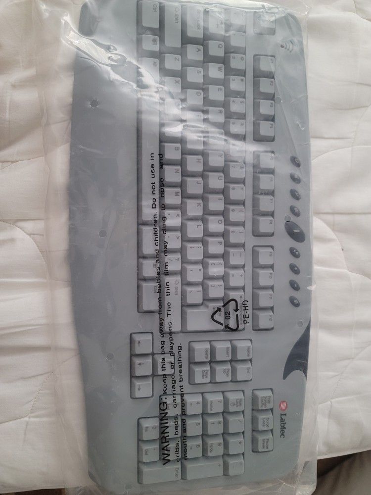 Vintage Labtec Keyboard 