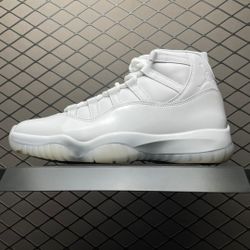 COMME des GARÇONS HOMME PLUS x Air Jordan 11