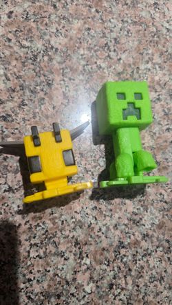 Minecraft figurines