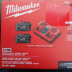 Milwaukee
M18 18-Volt Lithium-Ion REDLITHIUM FORGE Starter Kit with Two XC 8.0 Ah Battery and Dual Bay Rapid Charger