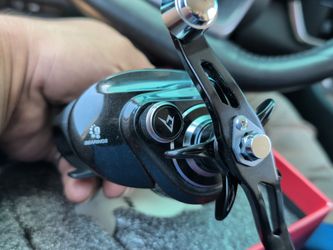 Piscifun Alijoz 400 BK (Black) Bait caster $150 OBO
