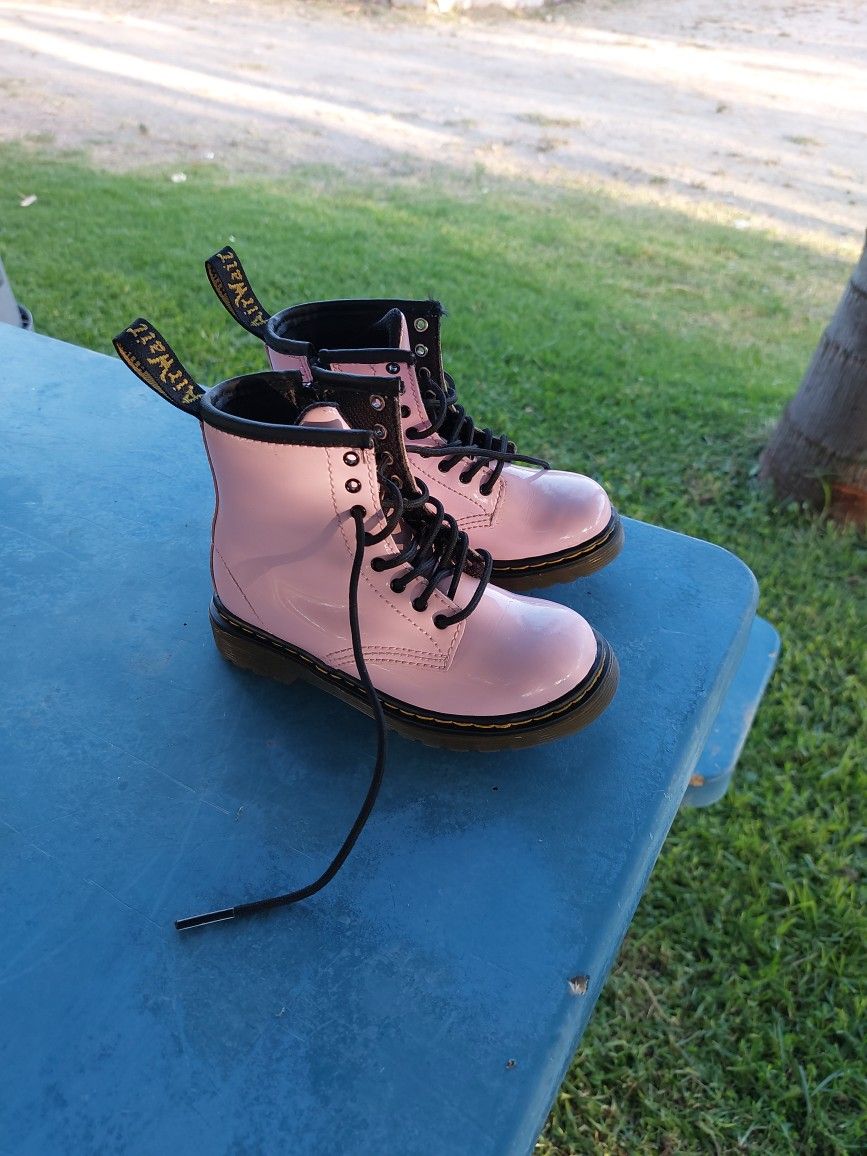 Dr Martens  Pink Boots Kids Size 9us