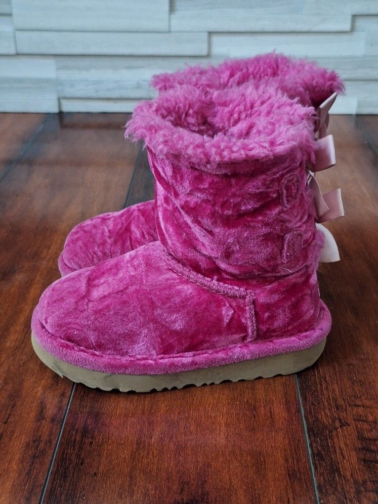 UGG Girl's Bailey Velvet Faux Fur Boots, Toddler Size 9
