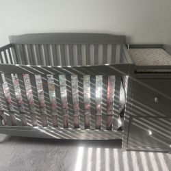 Crib + Changing Table 