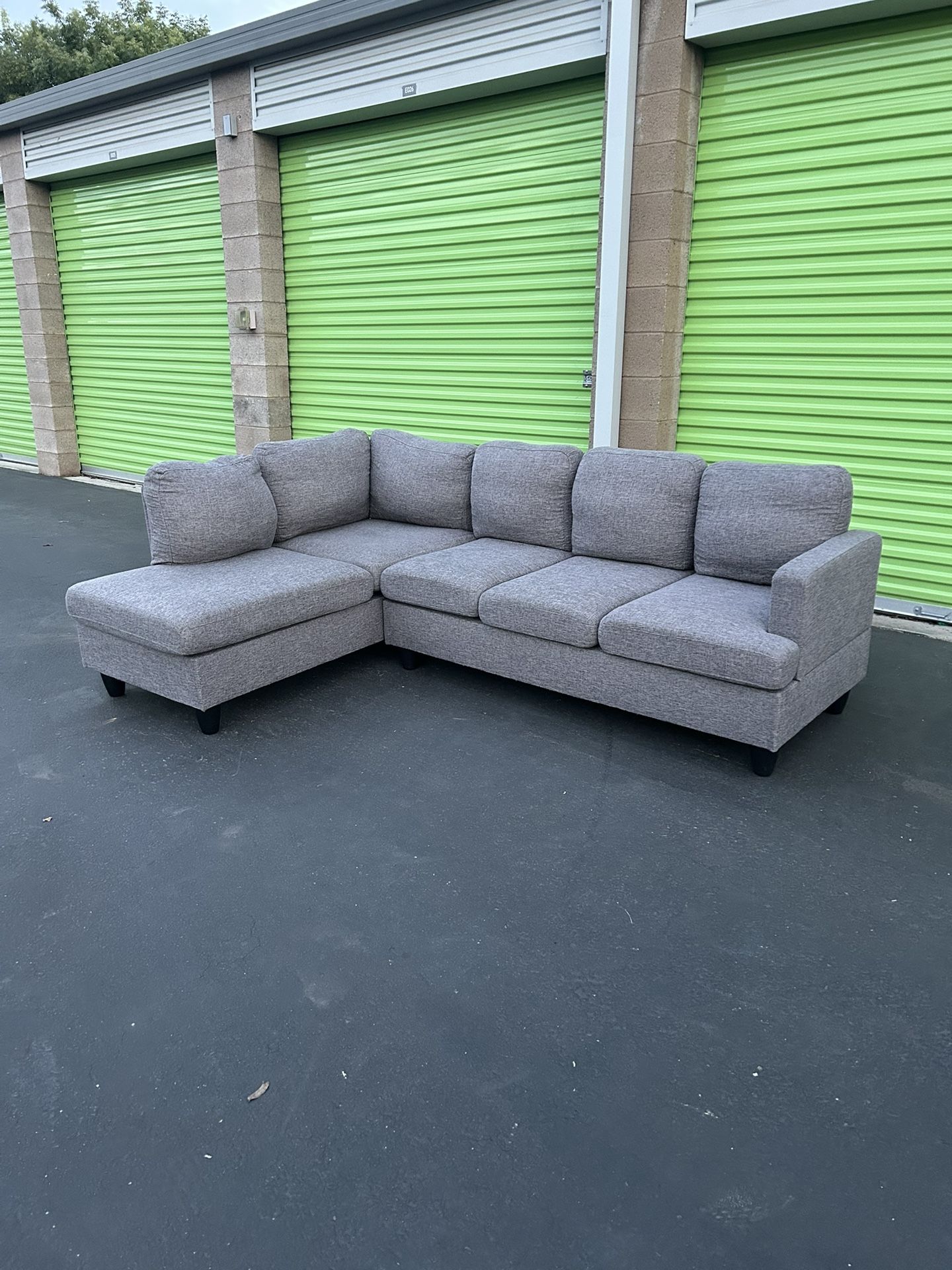 Beautiful Light Grey Sectional (Delivery Available)