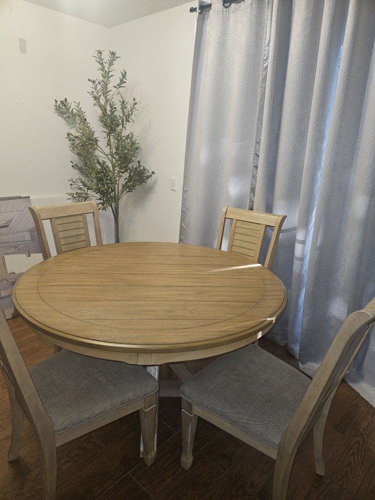 Dining Table And 4 Chairs