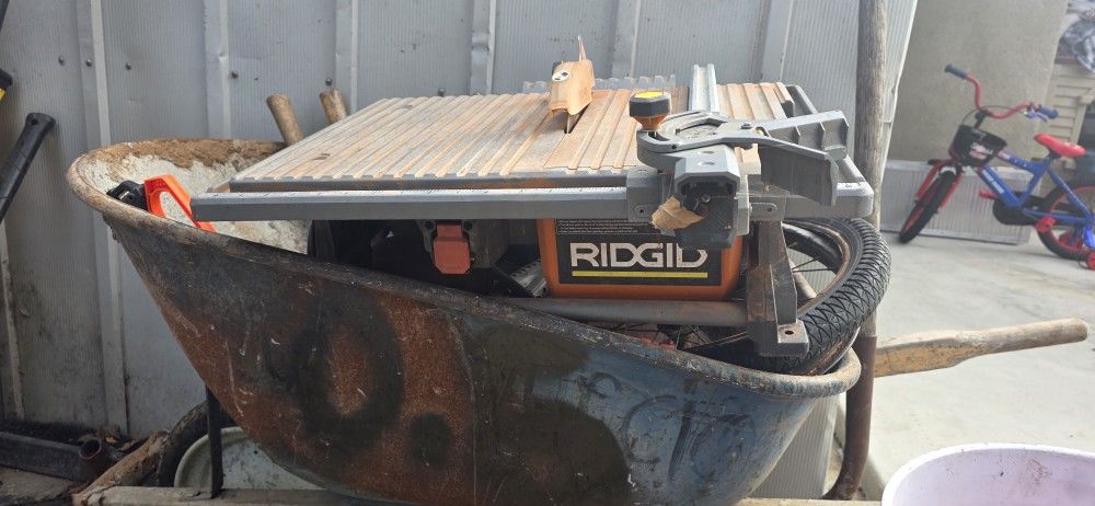 Tile Saw