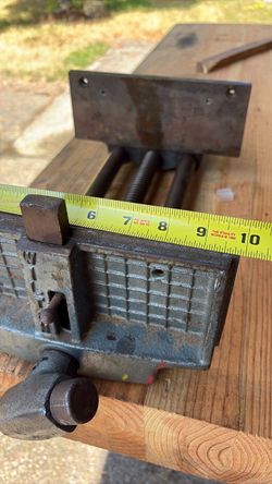 12” woodworker under bench vise