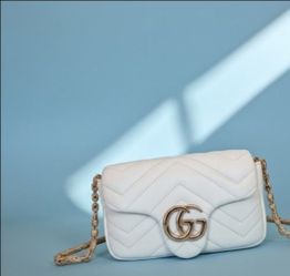 Gucci (Authentic) GG Marmont mini shoulder bag