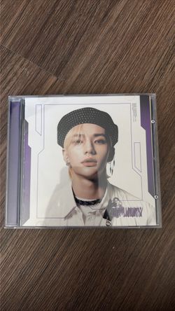 ODDINARY Hyunjin Version