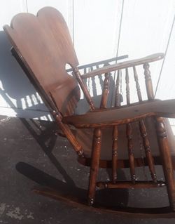 Rocking Chair Oak Solid Wood Cira 1920 rated Best designed rocker $150 OBO