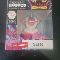 Killer Klowns From Outer Space Slim Robots Figure 