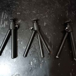 MINI PROJECTORS STANDS (EACH)