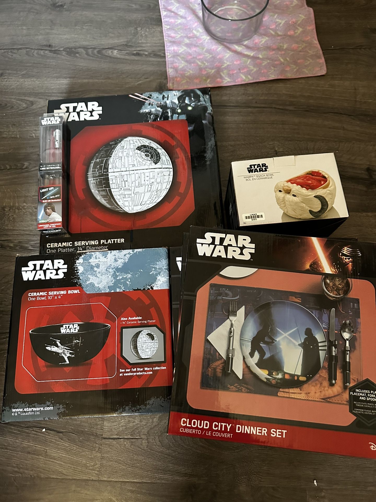 Star Wars Collector dinner Set Bundle.