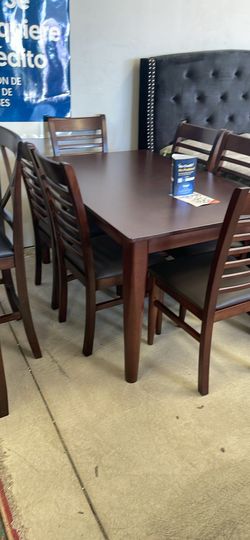 New table 6 chairs 🪑 free delivery 🚚  60”x36”