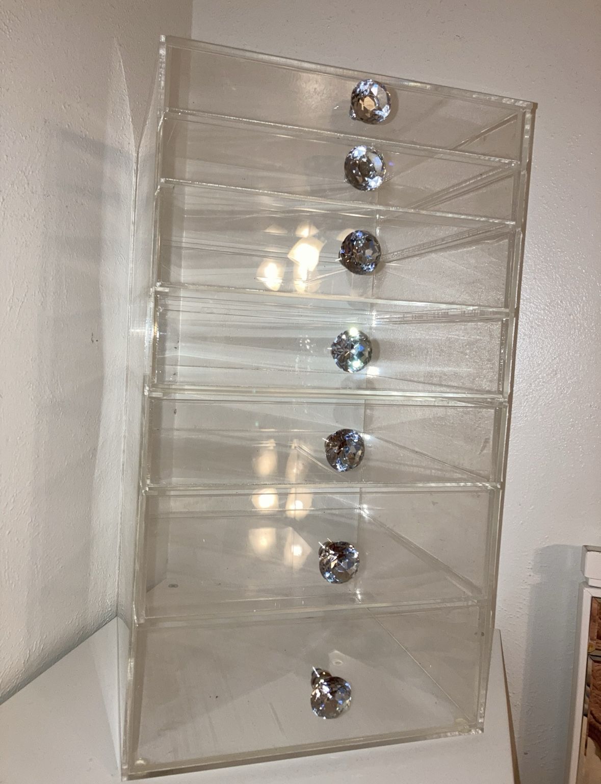 7 Drawer Acrylic Vanity Glamourebox