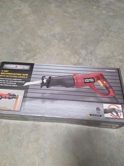 New Chicago Electric 6 Amp Reciprocating Saw w/ Rotating Handle