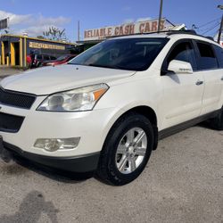 2011 Chevrolet Traverse LT 