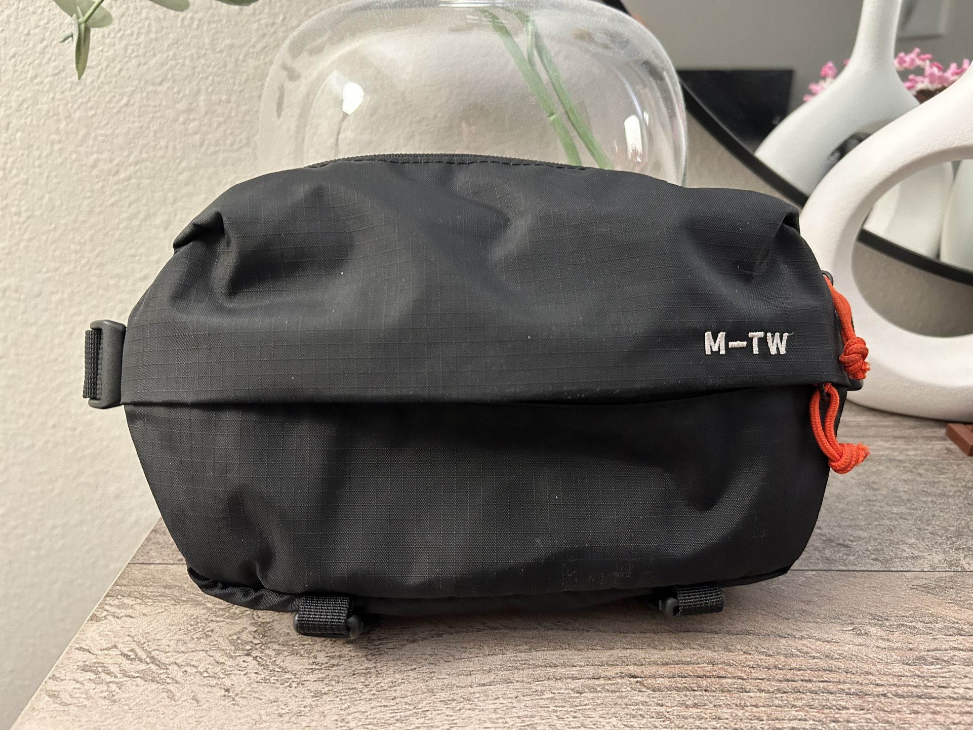 Moment MTW Fanny Sling 2L