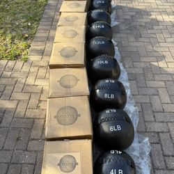 Wall Ball New in Box Price in Description  Set x 250$