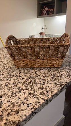 Woven basket