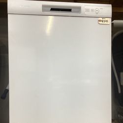 Hotpoint 24 in. One Button Dishwasher With Plastic Interior 