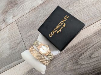 Beautiful new women's watch