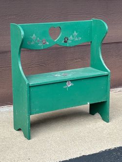Kids storage bench