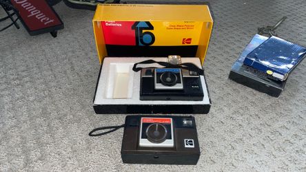 Kodak Instamatic Camera- Vintage