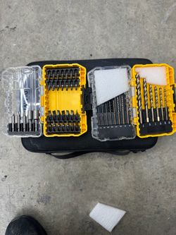 Dewalt drill bit and screwdriver bit set