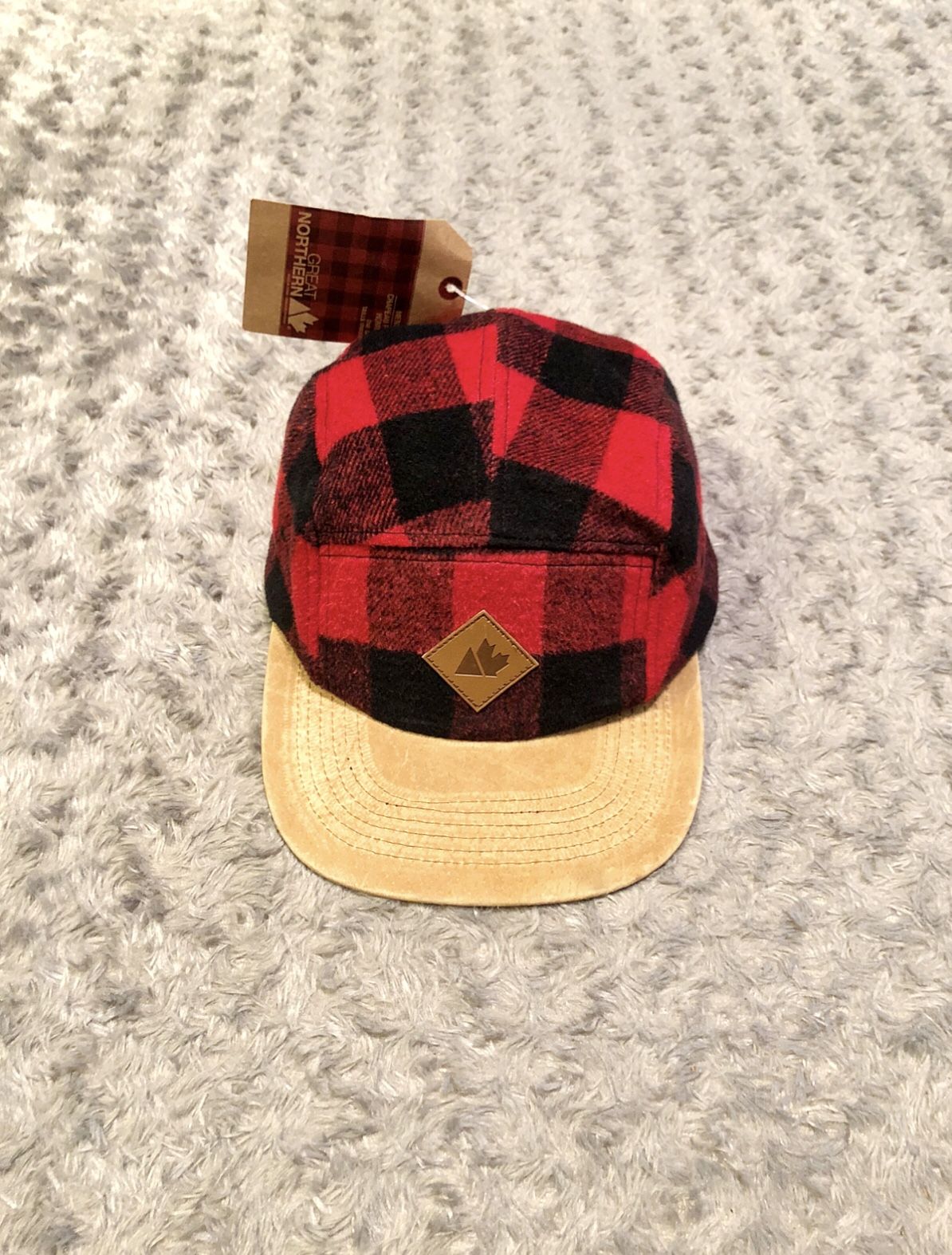 NWT Plaid Gertex hat with adjustable back strap.