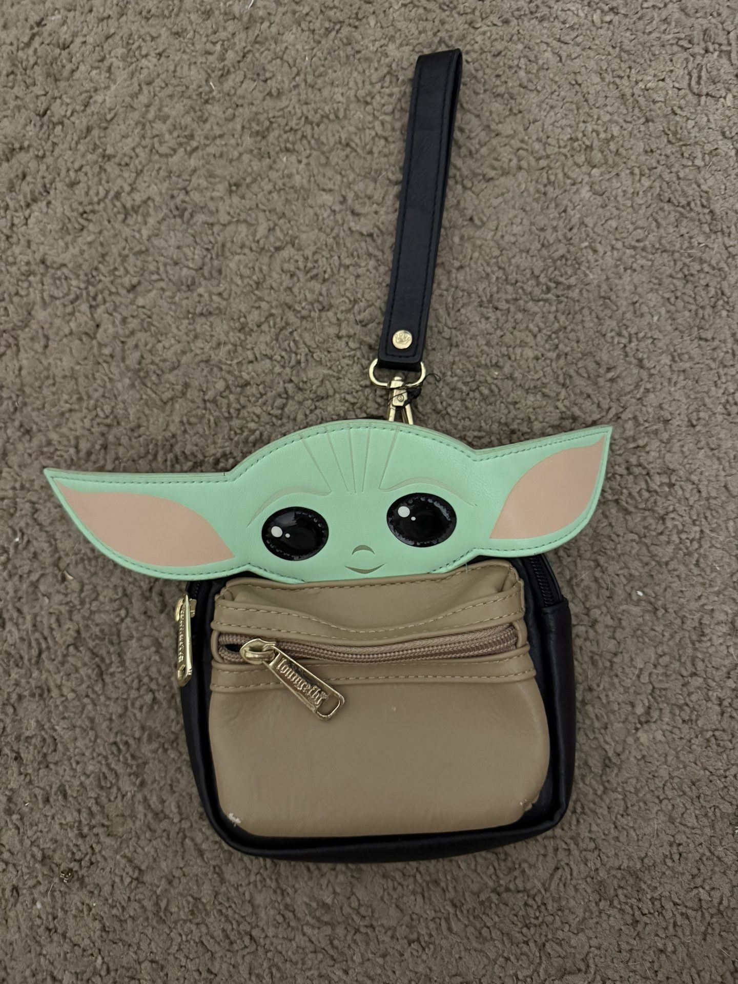 baby yoda mini bag