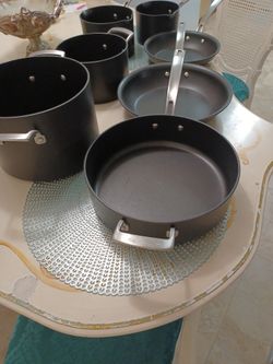 kirkland  set pots and pans 