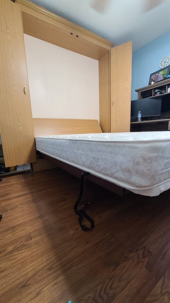 Murphy Bed for Sale in Glendale, AZ OfferUp