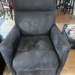 Reclining Chair 