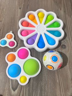 Fat Brain Toys Dimpl Digits Sensory Fidget Lot Dimpl Baby Pop Puzzle Ball 4 Piece Set