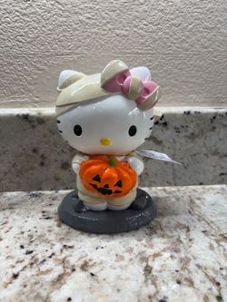 Hello Kitty Halloween Mummy Resin Figure