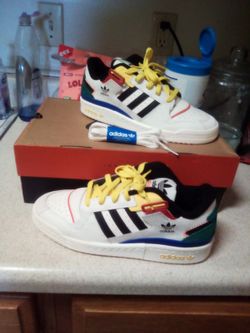 Adidas Forum Exhibit Low ..Size(8)