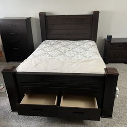 4 Piece bedroom Set