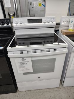 (50% Off Wall Ovens & Electric Ranges ends 7/5/26) $249.50 GE freestanding electric range