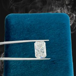 5.02 Ct Lab Grown Radiant Shape Diamond 