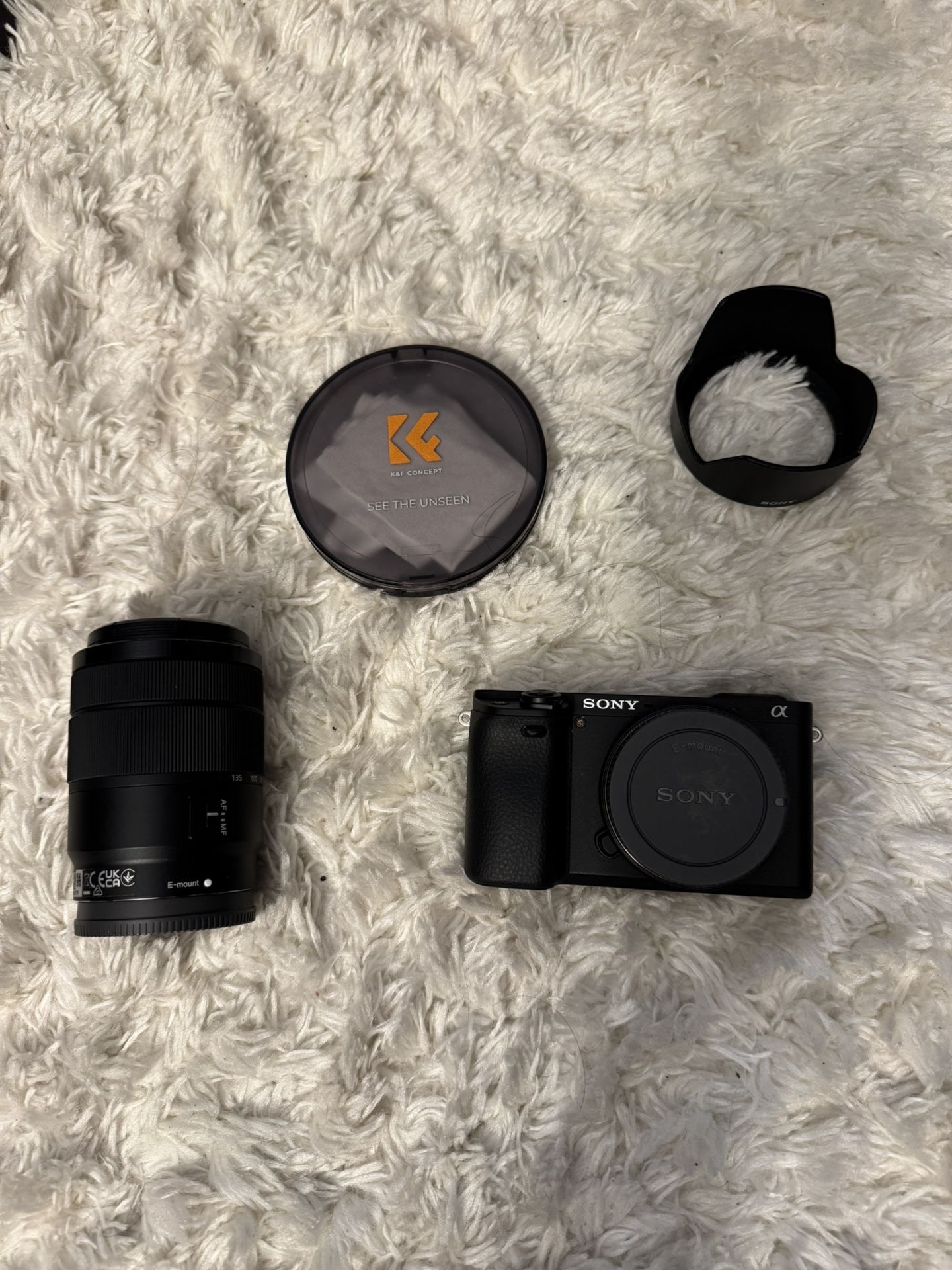 Sony A6400 w/ 18-135 Lens + ND Filter + Camera Bag
