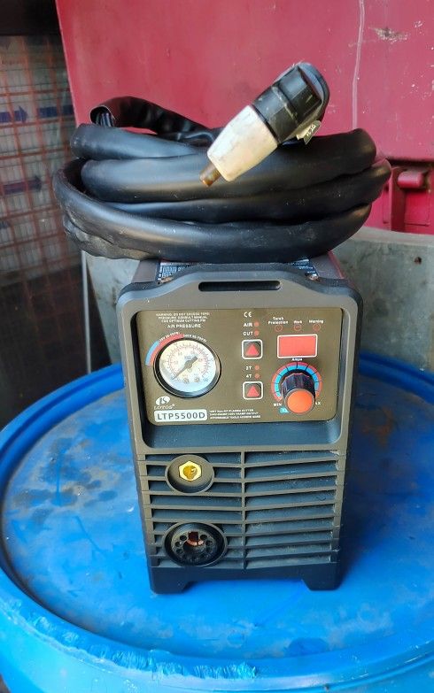 LOTOS LTP5500D - 55A Pilot Arc NON-HF Plasma Cutter