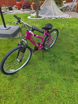 Roadmaster 18 Speed bike with front suspension