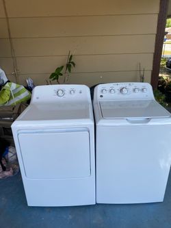 GE washer And Dryer Set