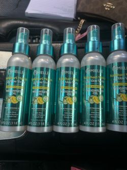 Mielle weightless oil