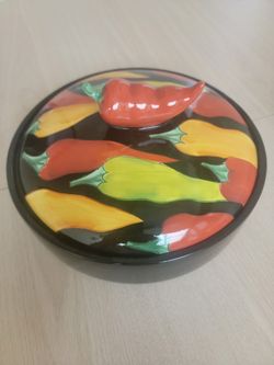 Clay Art Caliente Hot Red Peppers Ceramic Tortilla Warmer Covered Casserole Dish