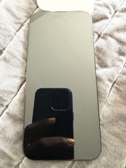 iPhone 16 pro max 256gb AT&T and Cricket only***please read description***