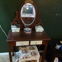 Wooden Makeup Table 